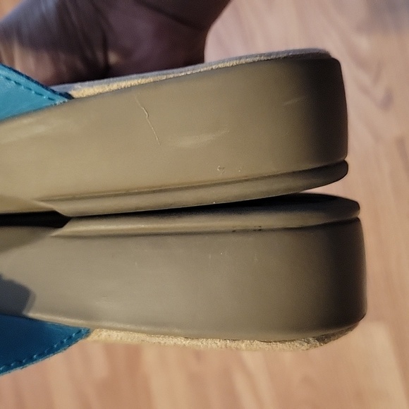 Minnetonka Silverthorne Sandals Turquoise, 10 - Picture 9 of 11